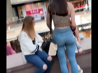 INSANE British Teen Ass in Jeans! (Fap time)